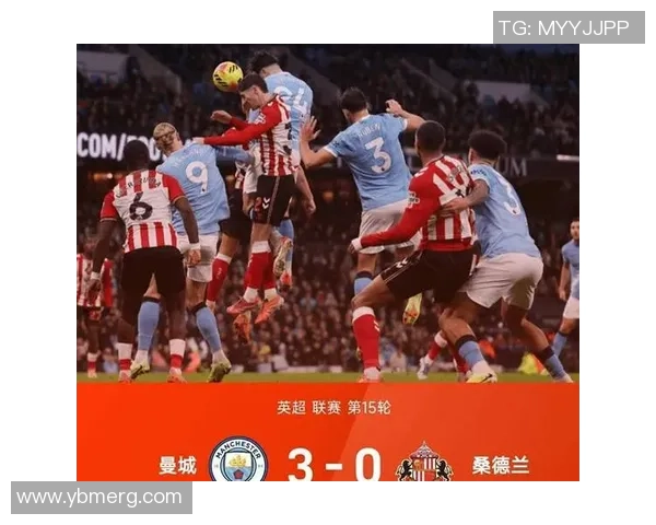 英超激战：那不勒斯以5-1大胜曼联红牌事件引发全场热议