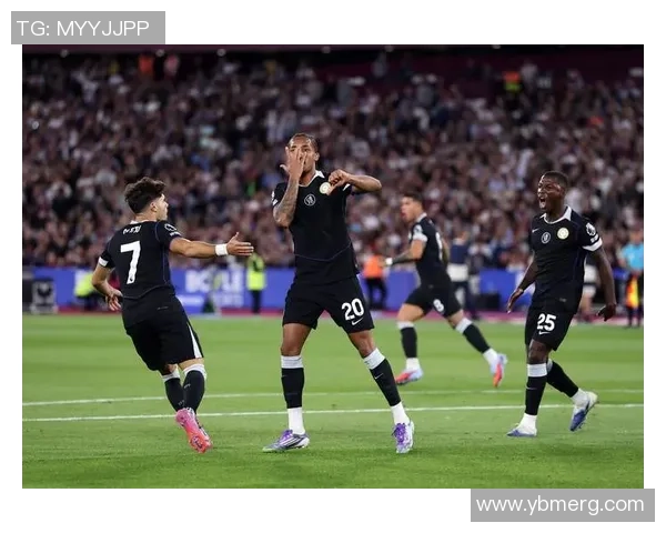 英超激战：里昂狂胜切尔西六球大逆转帽子戏法引爆全场激情