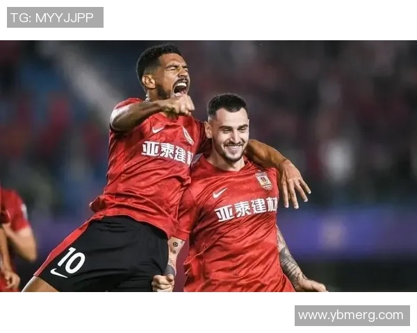 中超精彩对决那不勒斯与曼联激战成平绝杀瞬间引发全场狂欢