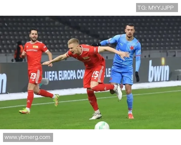 国王杯惊现冷门拜仁与曼联激战成平局点球大战引爆全场