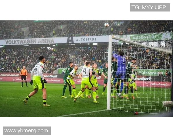 英超激战：多特蒙德6比2狂胜利物浦点球大战瞬间点燃全场激情